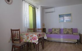 Apartmani Depikolozvane